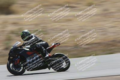 media/Apr-20-2025-AHRMA (Sun) [[393a79c373]]/Race/Group 10/Turn 4b/